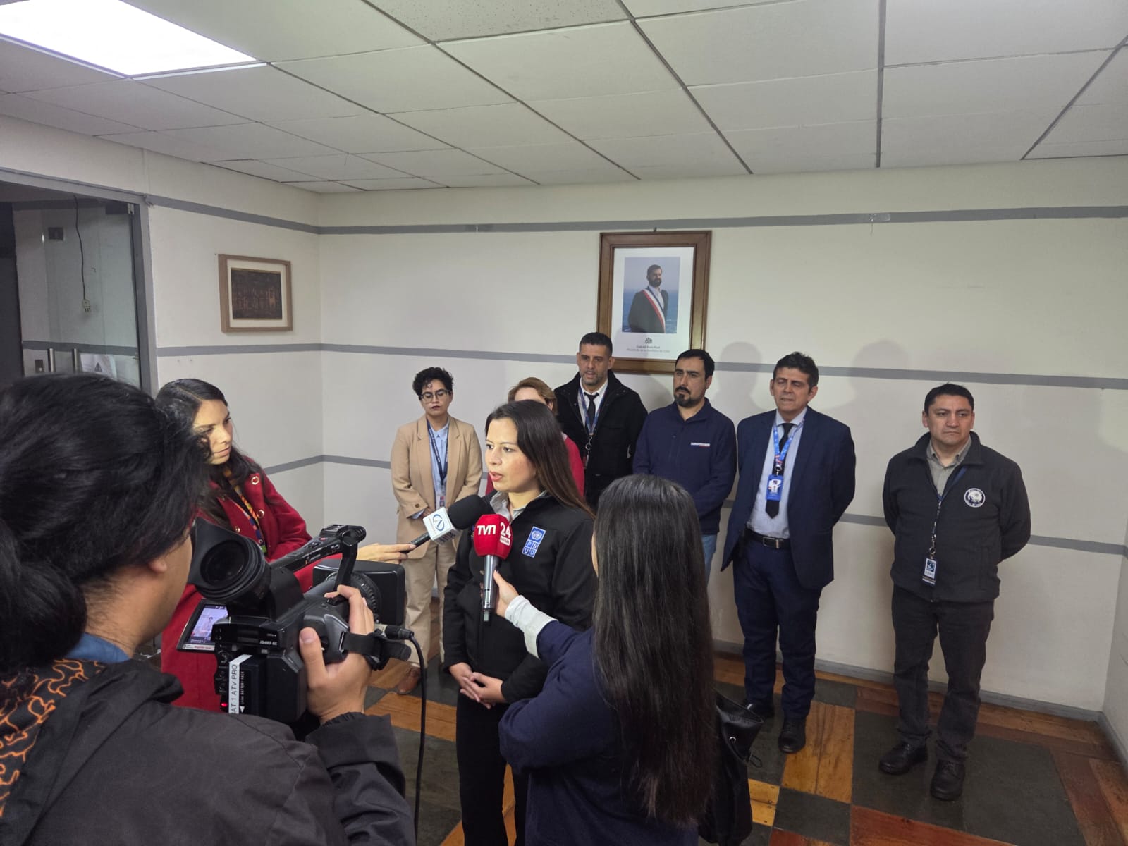 Anuncio del simulacro en Talal por parte de autoridades ante los medios de comunicación.